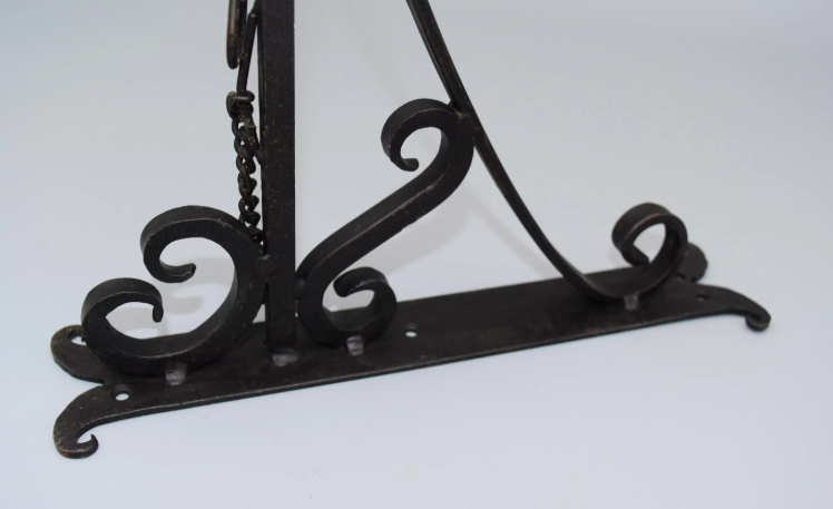 Pub Style Hanging Bracket with chains