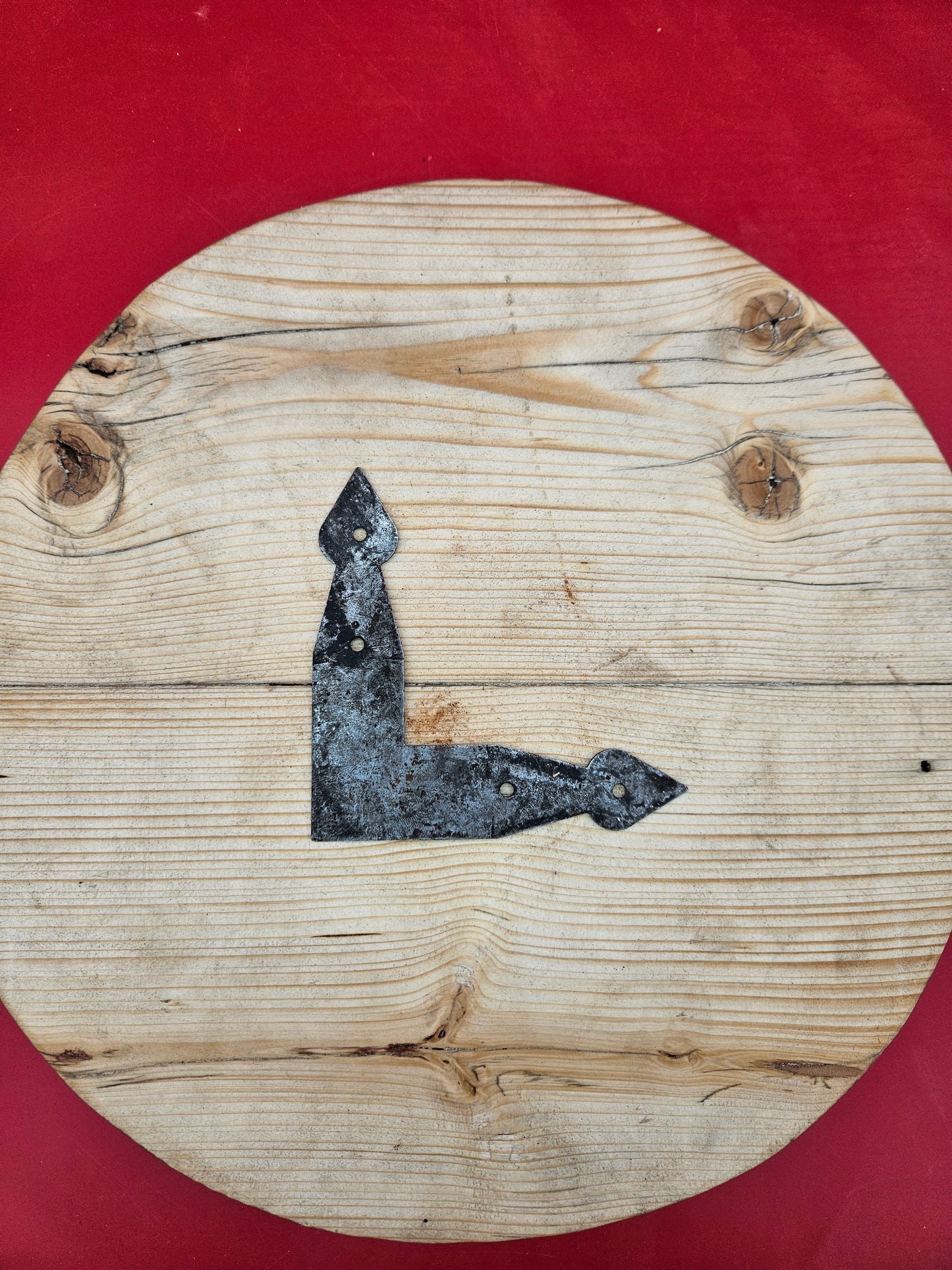 Arrowhead Corner Plate - 4" x 4" Flat Rusted Finish or Antique Iron