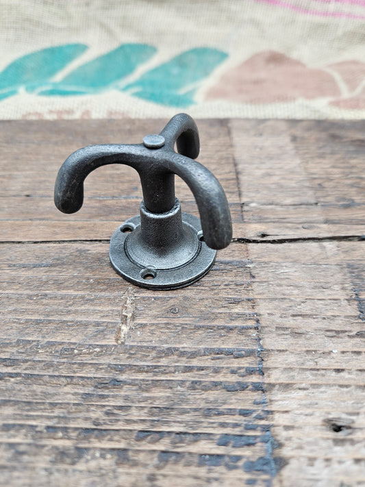 Triple Robe Swivel Ceiling Hook