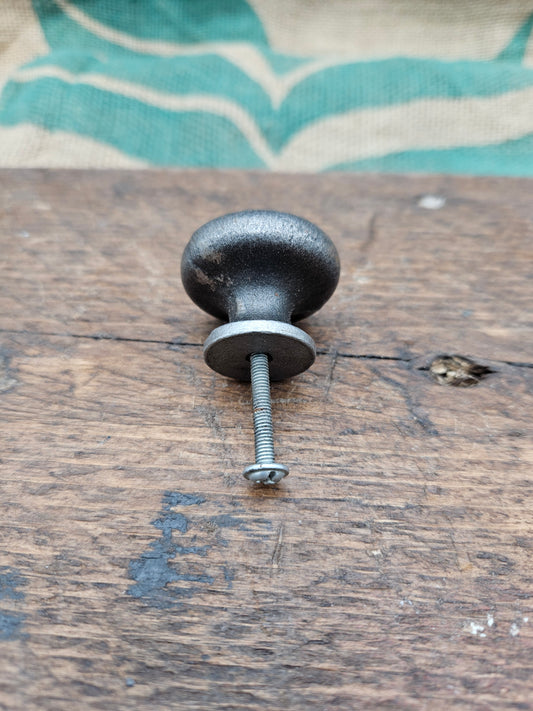 Plain Shaker Round Drawer Knob - Antique Iron