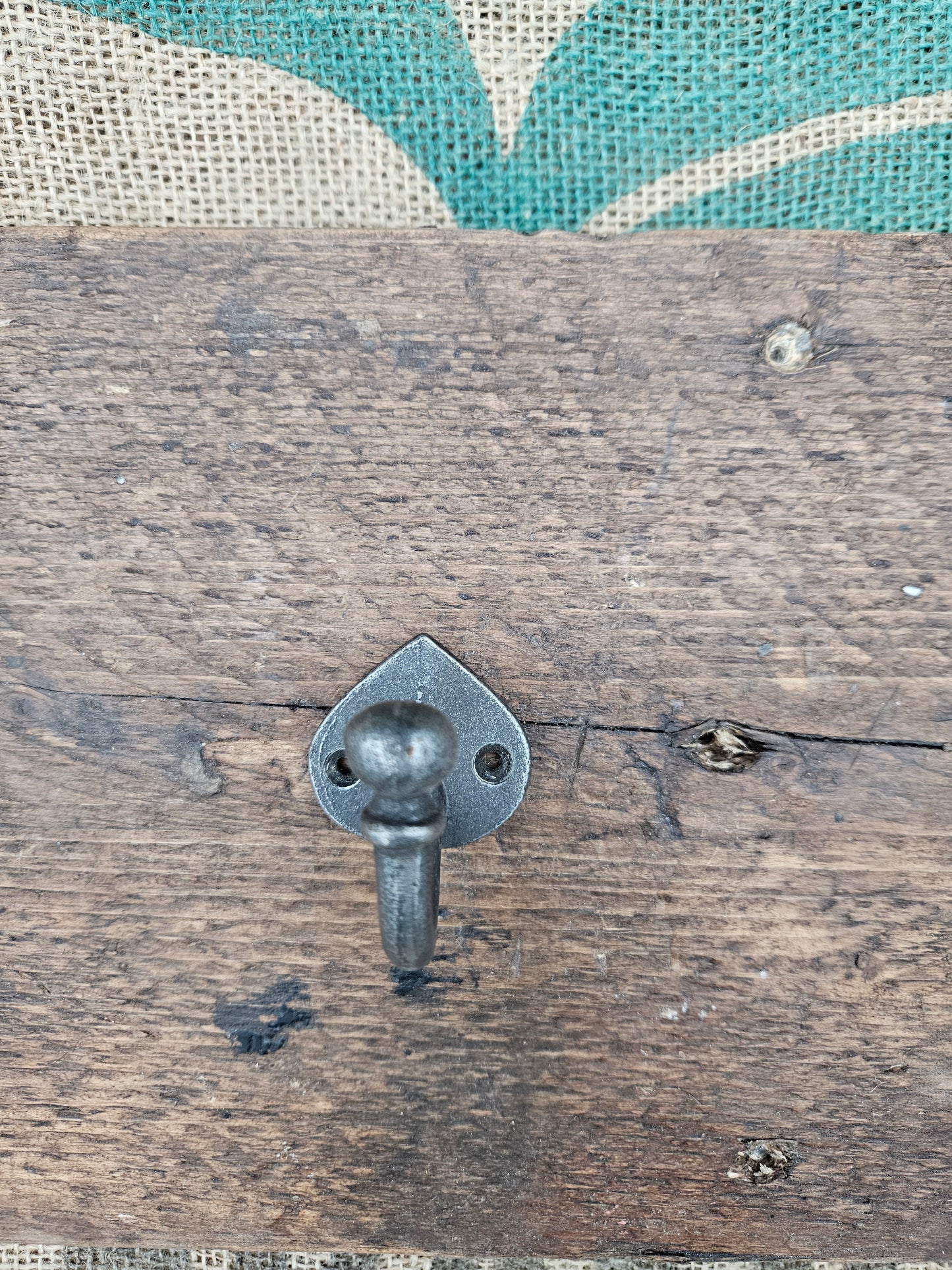 Spearhead Acorn Hook