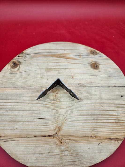 Arrowhead Corner Strap - 2.75" & 4" Antique Iron or Rustic Finish