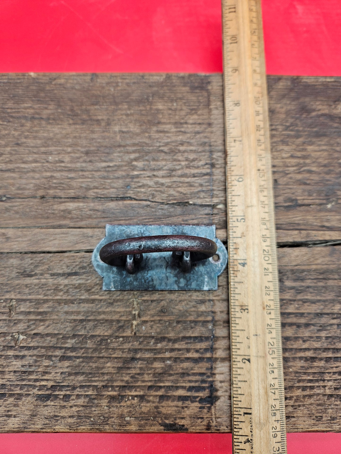 Kubek Style Lifting Handle