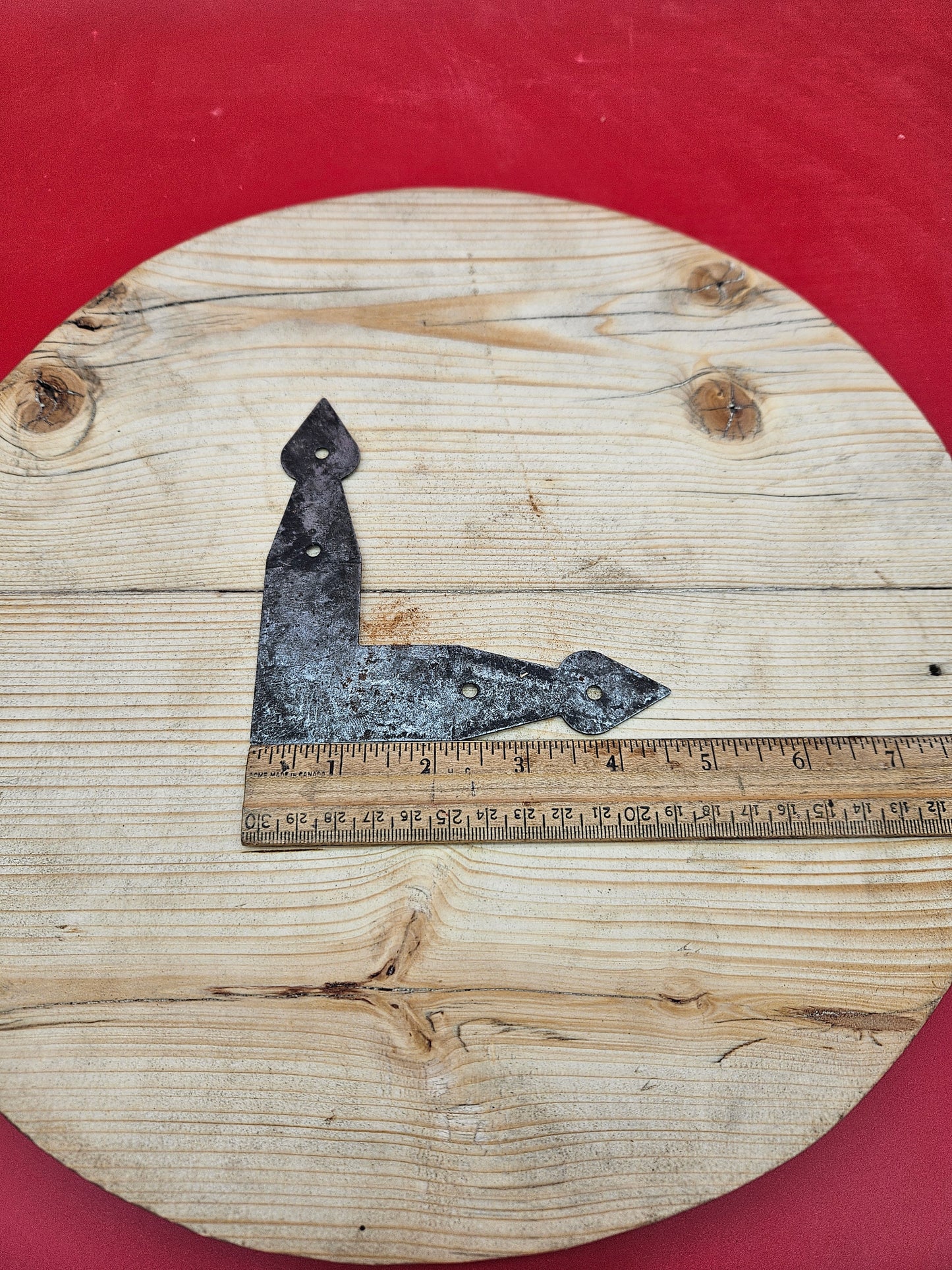 Arrowhead Corner Plate - 4" x 4" Flat Rusted Finish or Antique Iron