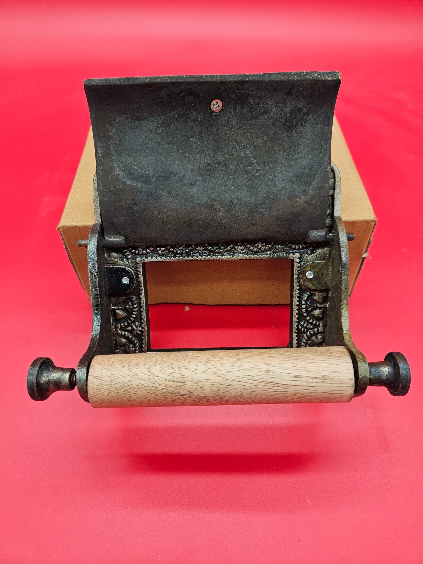 Bury St London cast iron with Antique brass finish toilet toll holder Roll size  4.5 " wide X 4.5 " diameter