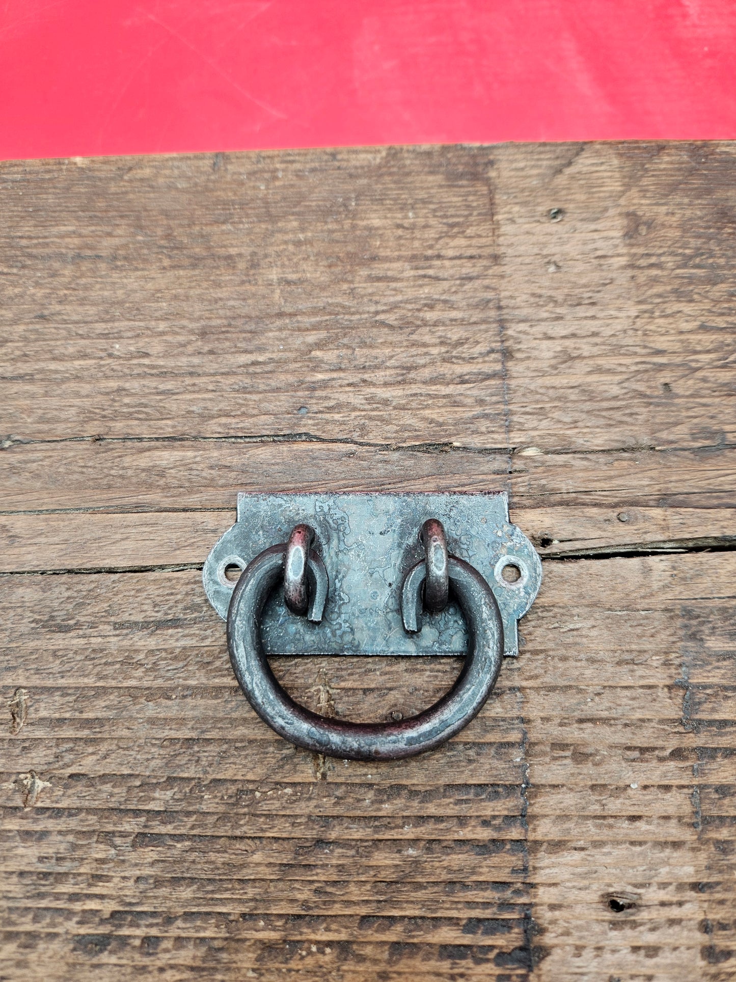 Kubek Style Lifting Handle