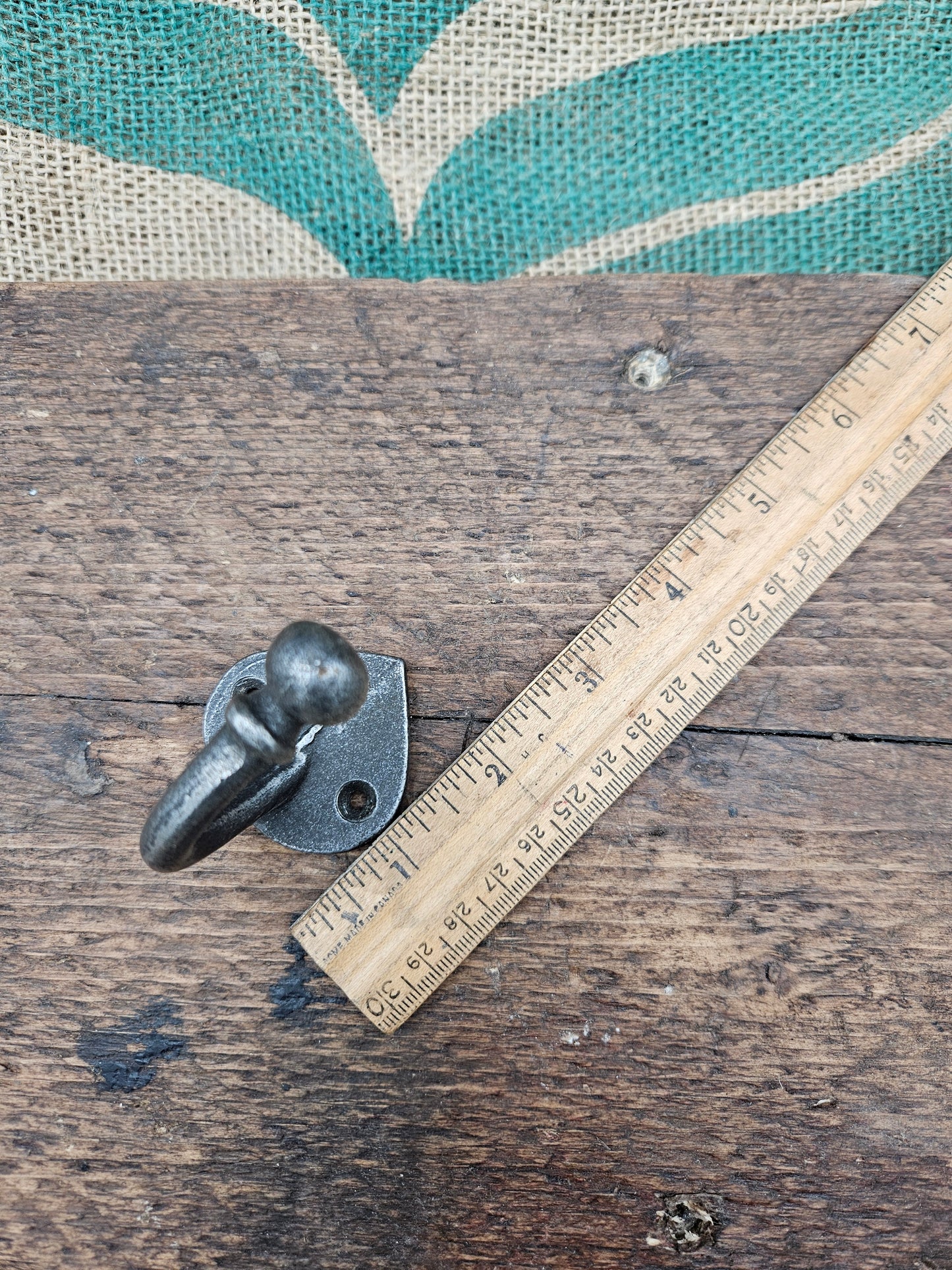 Spearhead Acorn Hook