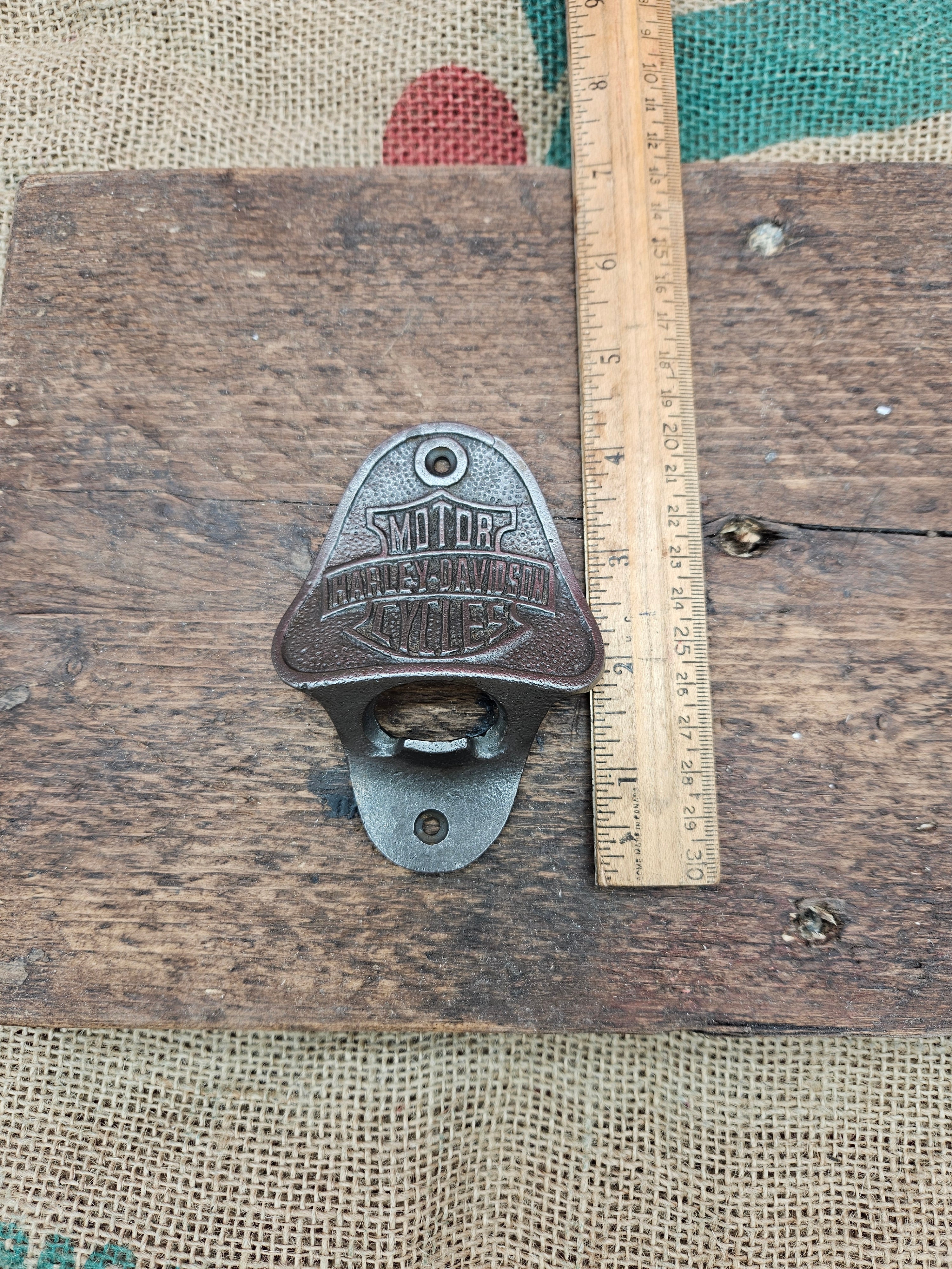 HARLEY-DAVIDSON　壁掛けボトルオープナー Harley Davidson - Bottle Opener – Spearhead & Company