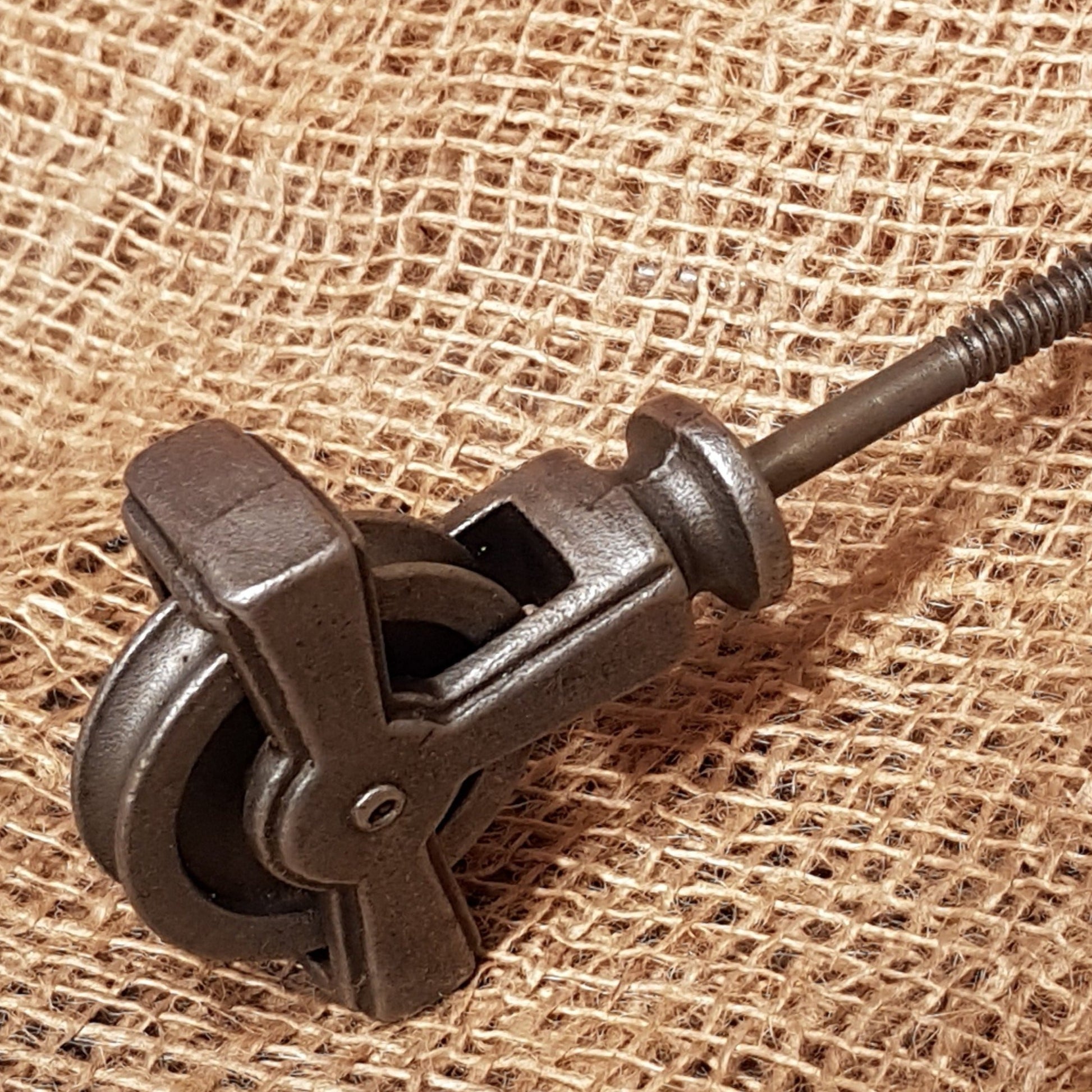 Pulley Wheel - Single - Spearhead Collection - Airers and Pullies - D.I.Y. - Do It Yourself Projects, Hardware, Industrial hardware, Screw-in-Pulley