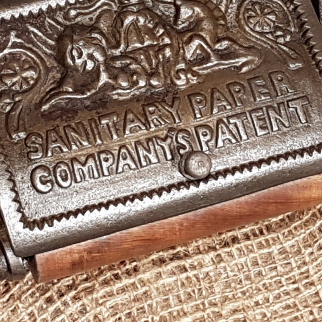 Bury St London Vintage Toilet Paper Holder Antique Iron - Spearhead Collection - Toilet Paper Holders - Bathroom Decor, Home Decor, Made in England, Toilet Paper Holders, Victorian