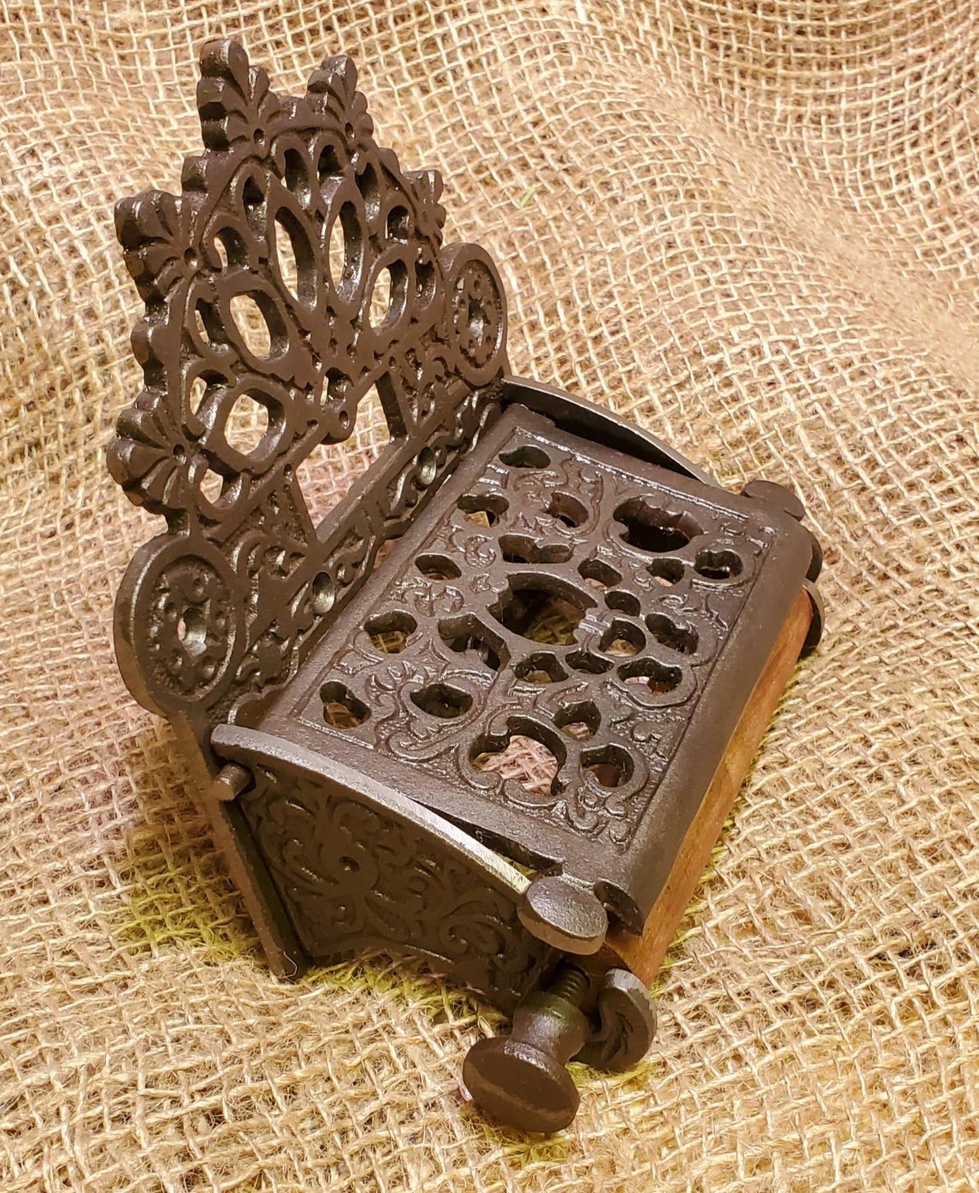 Victorian with Lid Antique Iron - Toilet Paper Holder - Spearhead Collection - Toilet Paper Holders - Bathroom Decor, Home Decor, Interior Decor, Toilet Paper Holders, Victorian