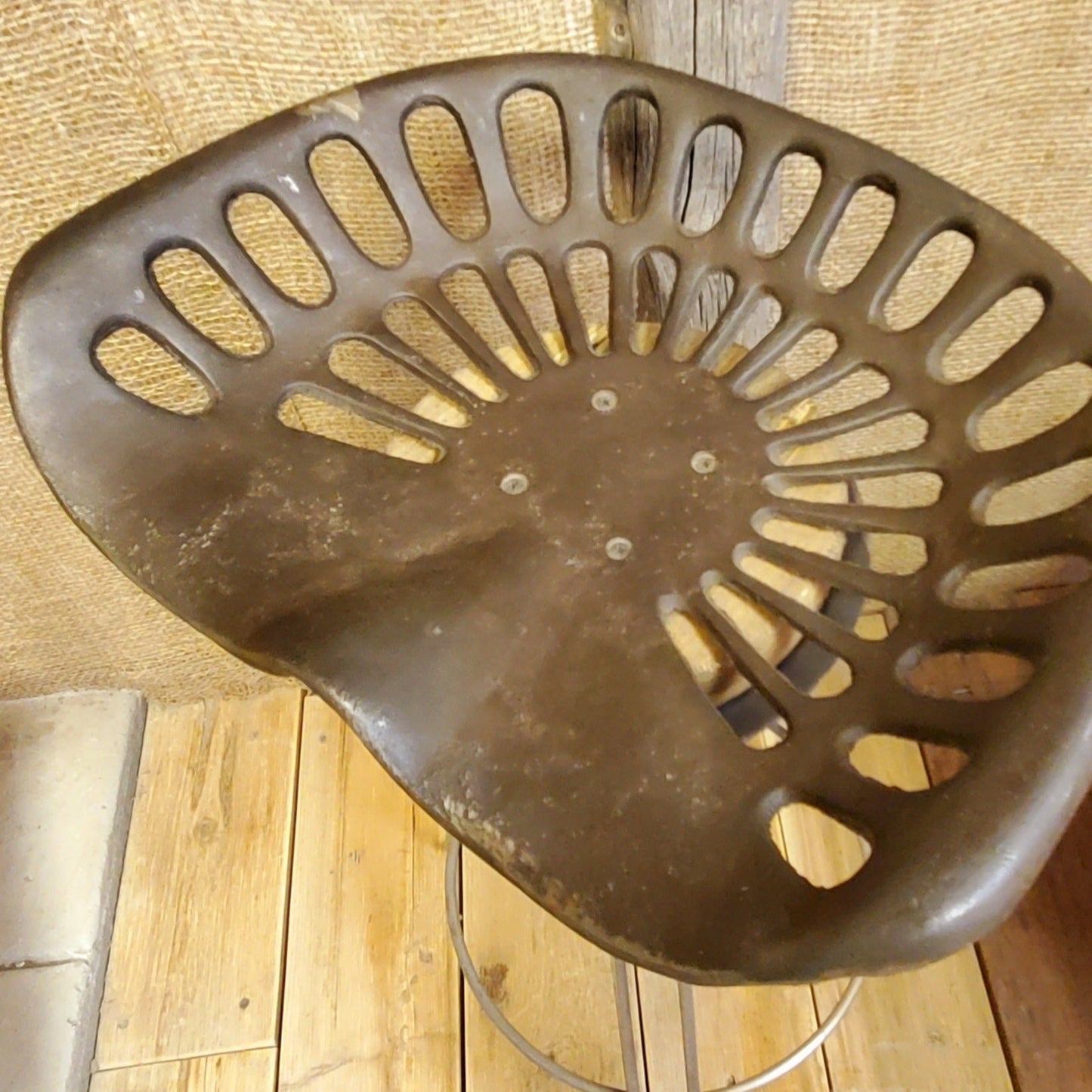 Tractor Seat - Cast Iron - unfinished - Spearhead Collection - Stools - 
