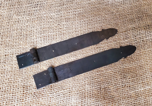 Strap Hinge Arrowhead Oil-Black 9"