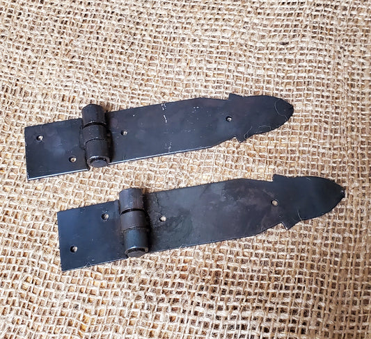 Strap Hinge Arrowhead Oil-Black 5"
