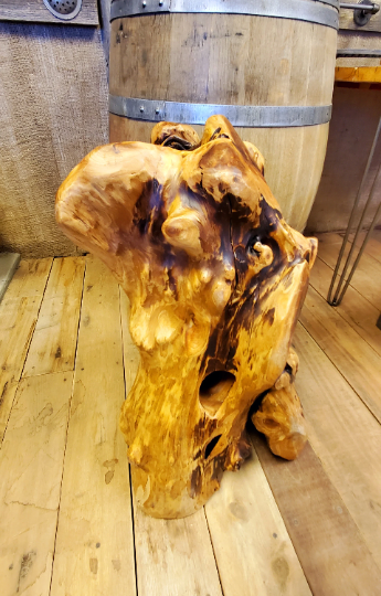 Reclaimed Wood Wine Bottle Holder - 8 bottles