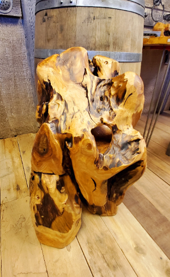Reclaimed Wood Wine Bottle Holder - 8 bottles