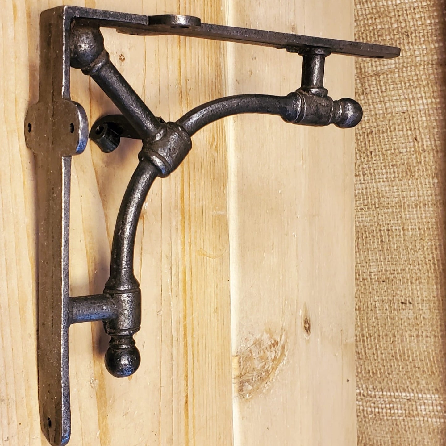 Albion Shelf Bracket - 2 sizes