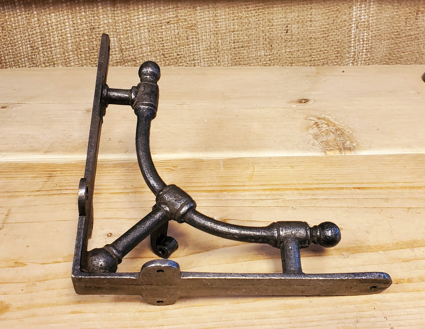 Albion Shelf Bracket - 2 sizes