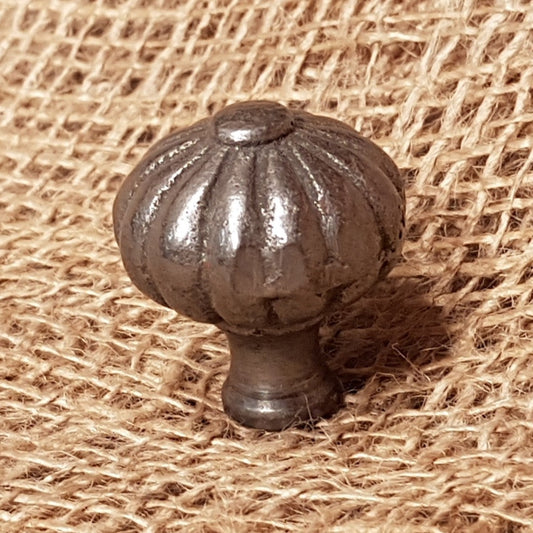 Pumpkin Ridged Drawer Knob