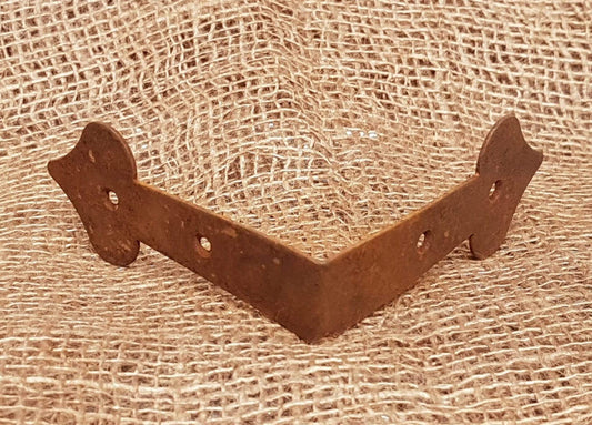 Spearhead Corner Strap - 4" x 4" 1" Rusted Finish - Spearhead Collection - Corner Protectors - Corner Strap, Rusted Finish