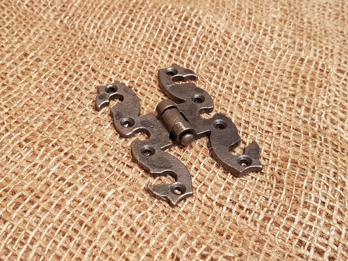 Snake Head Hinge - 4" Antique Iron - Spearhead Collection - Hinges - Door Hardware, Hardware, Hinges, Millwork Hardware, Rusted Finish